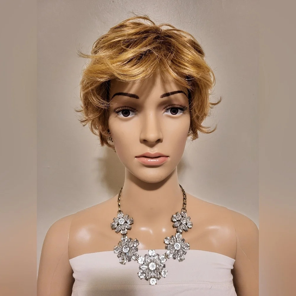 Golden Blonde Short Wig